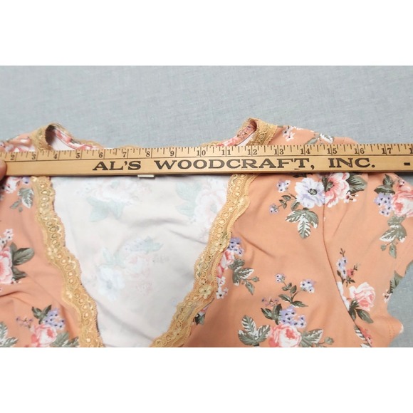 No Comment Floral Wrap Top Sz L Lace Trim Tie Y2K Cottagecore Coquette Romantic - Picture 11 of 14